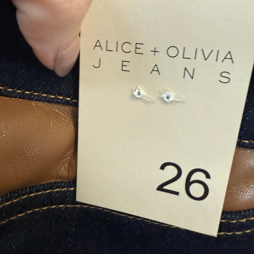 Alice‎ + Olivia Jeans with Brown and Dark Blue Details - Picture 3 of 9